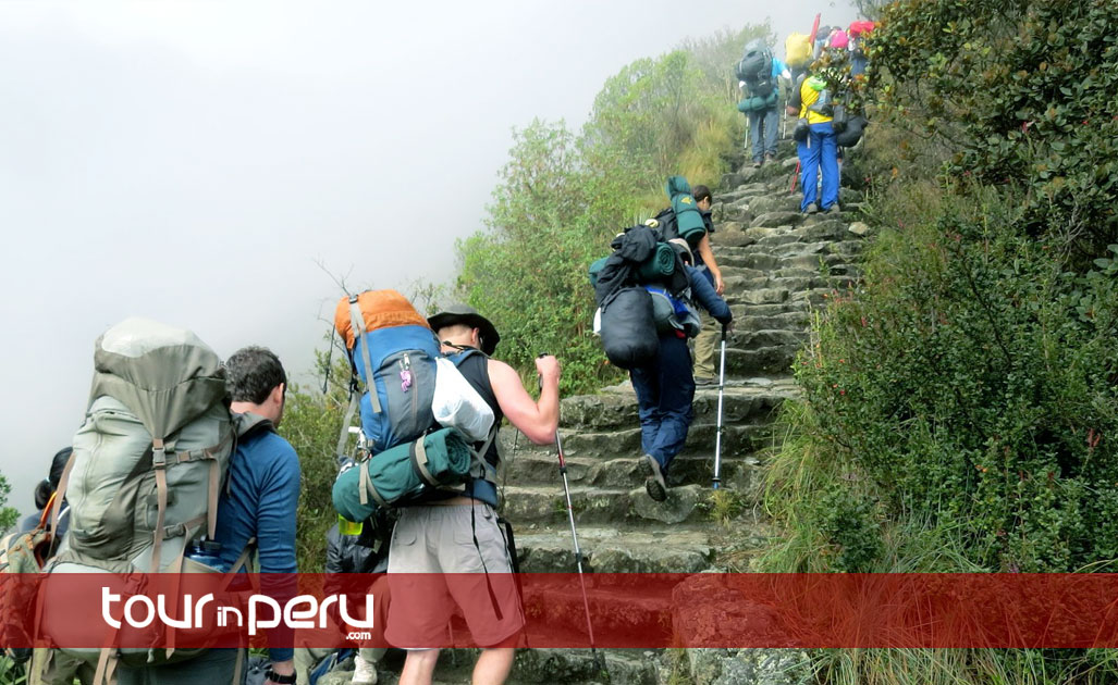 Hike the Huayna Picchu Mountain and discover in one day Machu Picchu